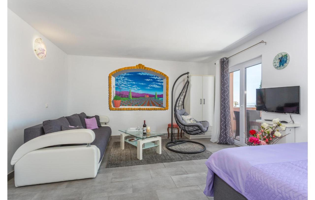 Beautiful Apartment In Stara Baska With Wifi ภายนอก รูปภาพ