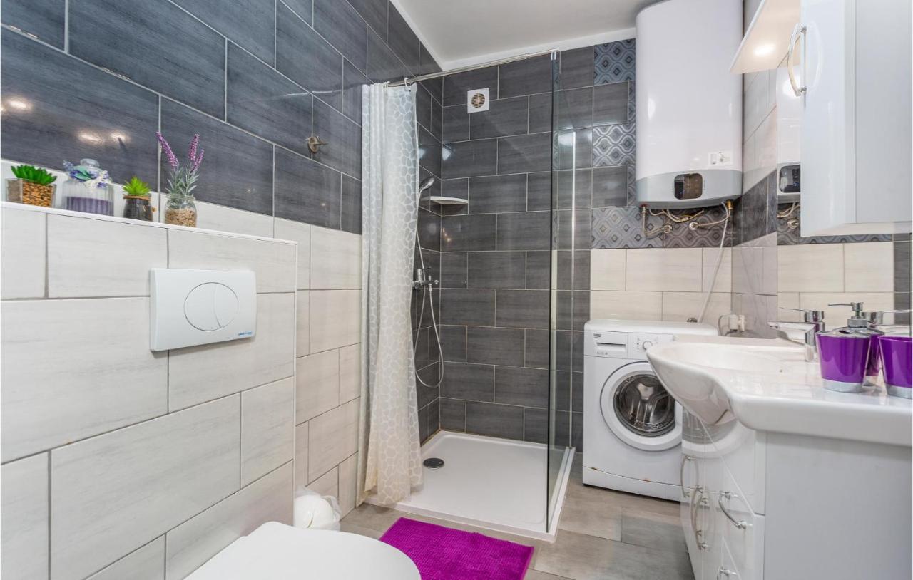 Beautiful Apartment In Stara Baska With Wifi ภายนอก รูปภาพ